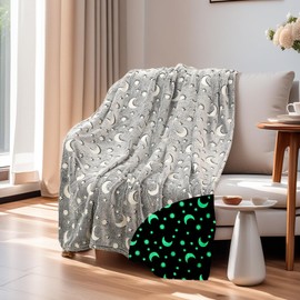 HSGLGNA Cuddly Blanket Children's Dinosaur Blanket Glow in the Dark, Dinosaur Pattern Soft Microfibre Fluffy Blanket, Great Gifts for Dinosaur Lovers (Stars Grey, 150 x 200 cm)