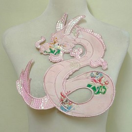 The Year of The Loong Parche de zodiaco chino bordado de tela para mujer, ropa de bordado de tela (dragón rosa claro)