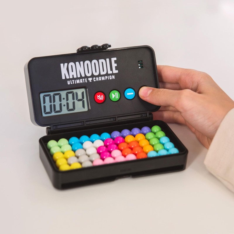 Educational Insights Kanoodle Ultimate Champion - 3D Brain Teaser Puzzle
