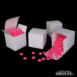 Fantasias Miguel Mylin Caja de Cartón Cuadrada Lisa Ideal Para Dulceros, Mesas de Dulces, Decorativo Tamaño 6cm Alto x 6cm Ancho Color Blanco Pack 4 pzas