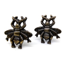 5MOONSUN5's Cast Iron Honey BEE knob Iron Cabinet Knobs Drawer Knobs Dresser Knobs Metal Knobs Drawer Pulls Door Knobs Coastal Handles Knobs Beach Decor for Wardrobe Closet Cupboard Set of 2