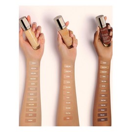 CLARINS Skin Illusion Full Coverage Foundation 30mL, 105N