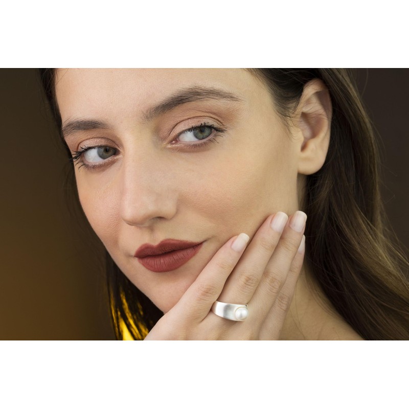 Cassini Ring with Freshwater Cultured Pearl in 925 Sterling Silver