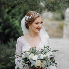 Pearl Wedding Earrings for Brides Bridesmaids Bridal Pearl Cluster Earrings Cubic Zirconia Pearl Drop Stud Earrigs for Women Formal Jewelry Prom Party Jewelry Gifts