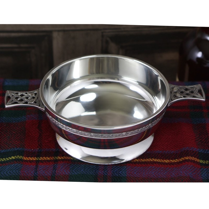 English Pewter Company Celtic Pewter Quaich Bowl 4.5" Diameter Piper