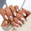 Uñas postizas cortas almendradas con punta francesa en amarillo pastel