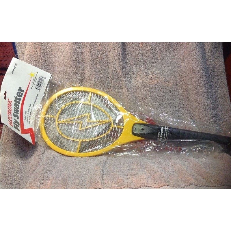 ELECTRONIC FLY MOSQUITO SWATTER - BRAND NEW IN PACKAGE