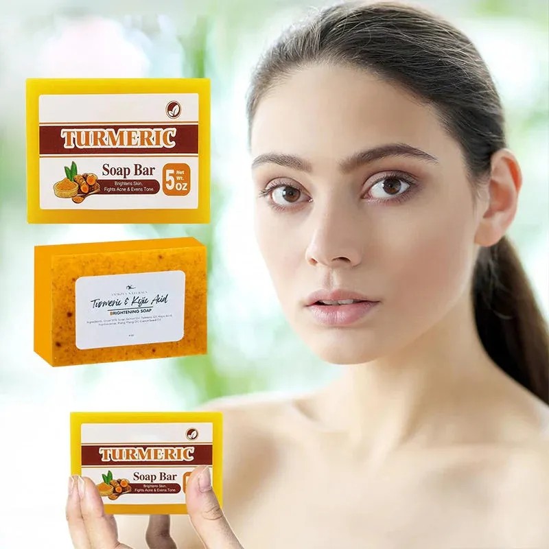 - Jabón Abrillantador Con Limón, Cúrcuma Y Ácidos Kójicos