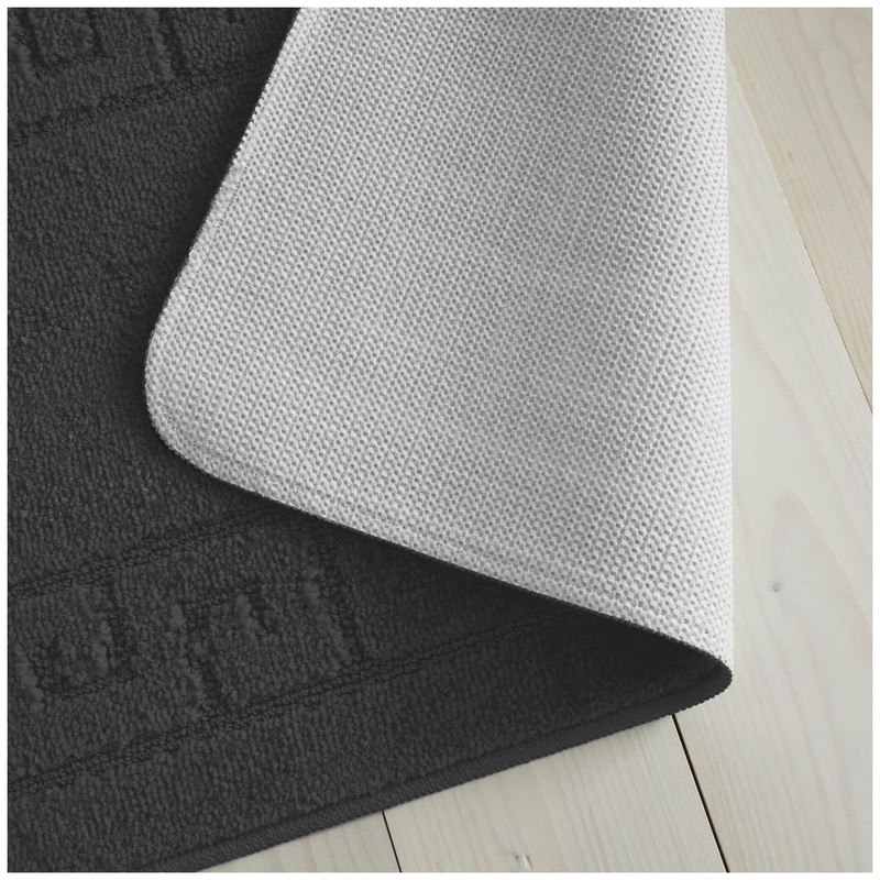 Lions 2 Piece Non Slip Striped Bath Mat & Pedestal
