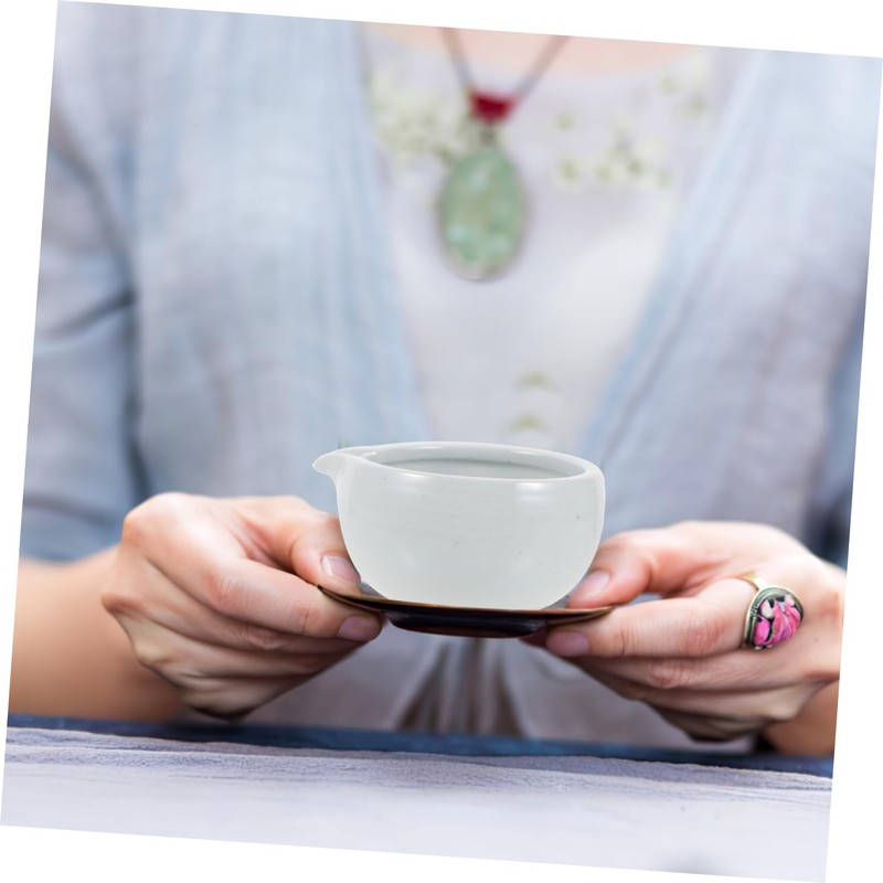 LABRIMP Matcha Bowl Set Ceramic Japanese Tea Bowl Spout Whisk