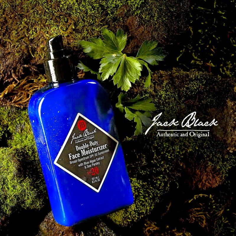 Jack Black Crema hidratante facial de doble resistencia SPF 20,