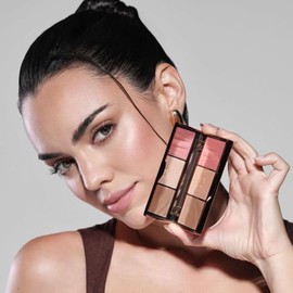 ARTDECO Face Palette - 3-in-1 Palette with Bronzer, Blush & Highlighter, Versatile Makeup Set for Contour, Glow & Freshness - 1 Piece