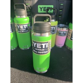 YETI 26 oz Rambler Bottle With Chug Cap - Canopy Green - *NEW*