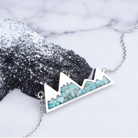 Lauren-Spencer Gemstone Mountain Necklace for Women Turquoise Malachite Tumbled Chips Stone Pendant Necklace Dainty Snowy Mountain Range Necklace for Women Girls Nature Jewelry Gift (Turquoise)