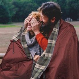 DUKUSEEK Stadium Blanket for All Weather, Waterproof Outdoor Blankets with Hood, Soft Warm Fleece Camping Blanket Windproof for Outdoor Sports, 79"x 59"