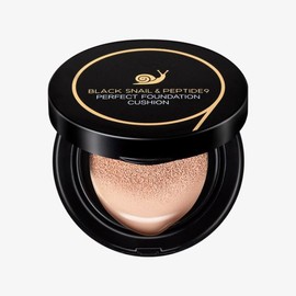 Farmstay 팜스테이 블랙 스네일 앤 펩타이드9 퍼펙트 파운데이션 쿠션 25호 샌드 베이지 15g FarmStay Black Snail & Peptide9 Perfect Foundation Cushion No. 25 Sand Beige 15g