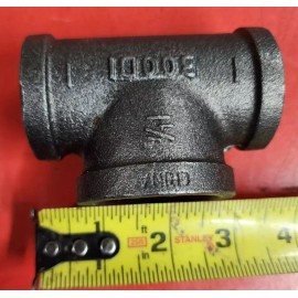 Unbranded 1" x 1" x 1-1/4" Ductile Iron Bull Head Tee Class 300 Female NPT Threaded Pipe