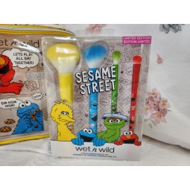 wet n wild NWT WET N WILD SESAME STREET 5-PIECE MAKE-UP BAG & ACCESSORIES SET