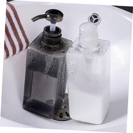 2Pcs Refillable Shampoo Pump Bottles Plastic Containers for Liquid Soap Shower Gel and Lotion for Home Bathroom and Travel Use