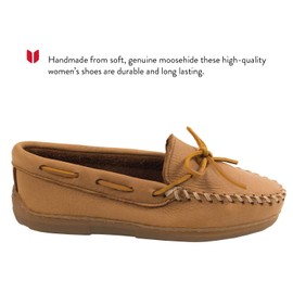 Minnetonka Women's Moosehide Classic Moccasins 10 W Natural