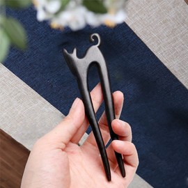 Leadigol Sandalwood Cat Hairpin, Chinese Wood Hair Stick Cat Carved Hair Fork Retro Hair Sticks Cheongsam Ancient Style Headwear Hairstyle Design Tool U Shape Hairpin for Women Girls