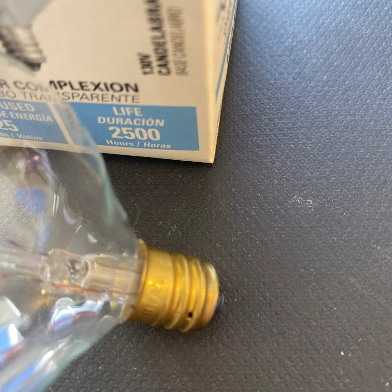 ABCO 25G161/2 130V Clear Complexion 2500 Hours 25W 130V Candelabra