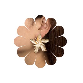 Xduargs Boho Exaggerate Flower Earrings Vintage Irregular Flower Stud Earrings Gold Geometric Flower Petal Earrings Punk Metal Flower Statement Earrings Jewelry for Women and Girls