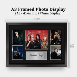 HWC Trading The Lost Boys Geschenke Geducktes Signiertes Autogramm Präsentationsdisplay für Fans von Film Memorabilien - A3 Gerahmt