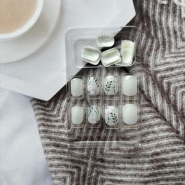 Flower Press on Nails Spring Fake Nails Short Square False Nails with White Blossoms Designs White Glue on Nails Spring Stick on Nails Summer Full Cover Cute Acrylic Nails Glossy Artificial Nails