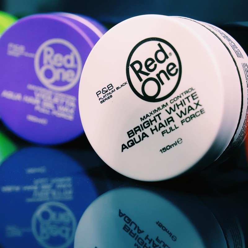 Cera para Cabello Red One White Bright Máximo Control -