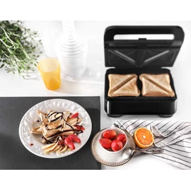 De'Longhi Sandwich Plate Set DLSK154 - Kitchen Accessories for De'Longhi Multigrill SW12, Grill Insert with Diagonal Recess Dishwasher-safe Die-Cast Aluminium, Black