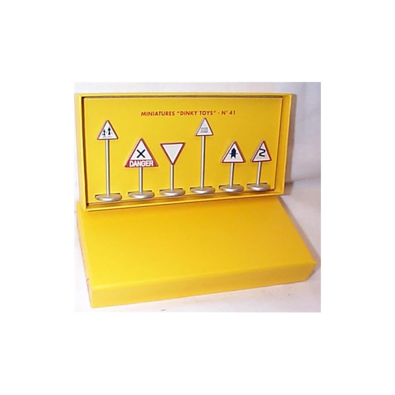 atlas editions miniatures dinky toys Hazard Warning Signs 6pc