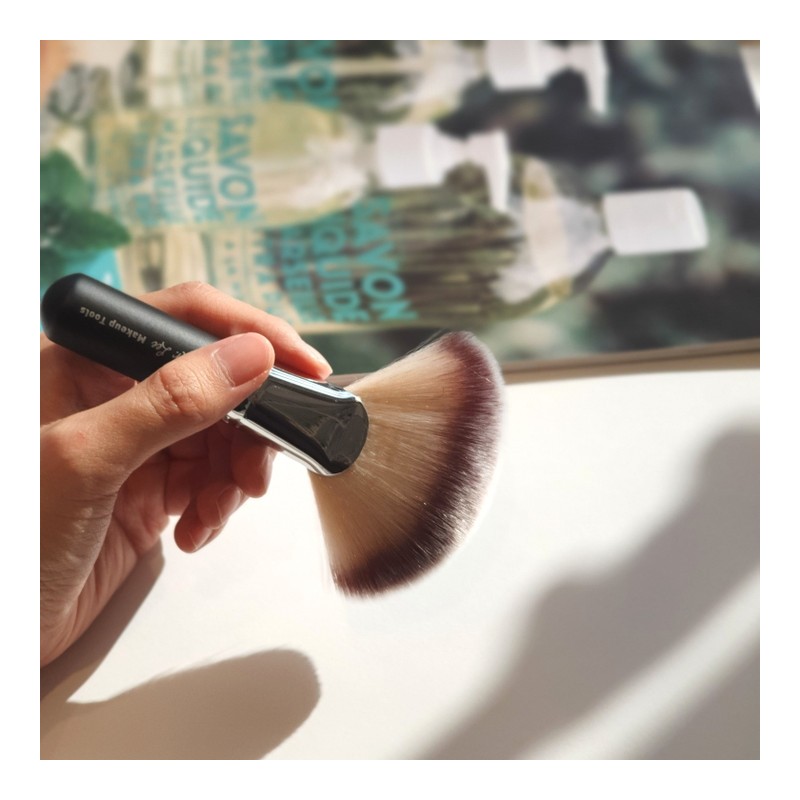 TOGO Mega Fan Brush / TOGO 메가팬브러쉬