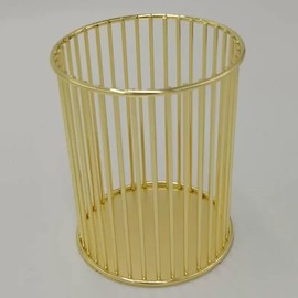 Amycheer Pencil Cup Pen Holder Wire Metal Mesh Pen Holder Make Up Brush Holder, Pen Cup Pen Organizer Accessories for Desk Office Home School 1PC-Gold
