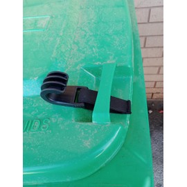 OasisBinClip for wheelie binm lids with or without handles in the lid