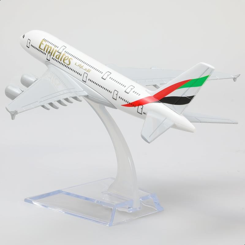 Emirates Airbus A380 1:400 Diecast Metal Airplane Model with Stand