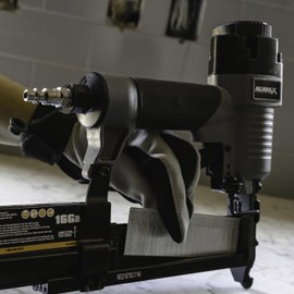 NuMax SL31 Pneumatic 3-in-1 16-Gauge and 18-Gauge 2" Finish Nailer/Stapler