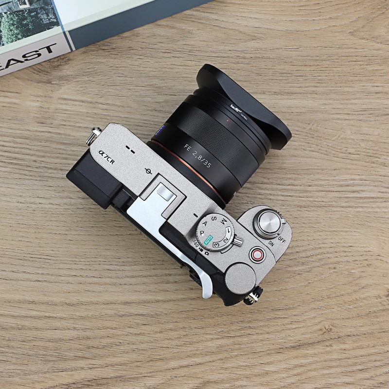 Haoge Metal Thumb Up Rest Hand Grip for Sony α7CII,