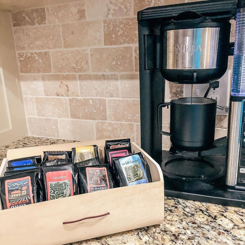 Taste of Coffee Beanery, Gourmet Coffee Gift Basket, 12 One