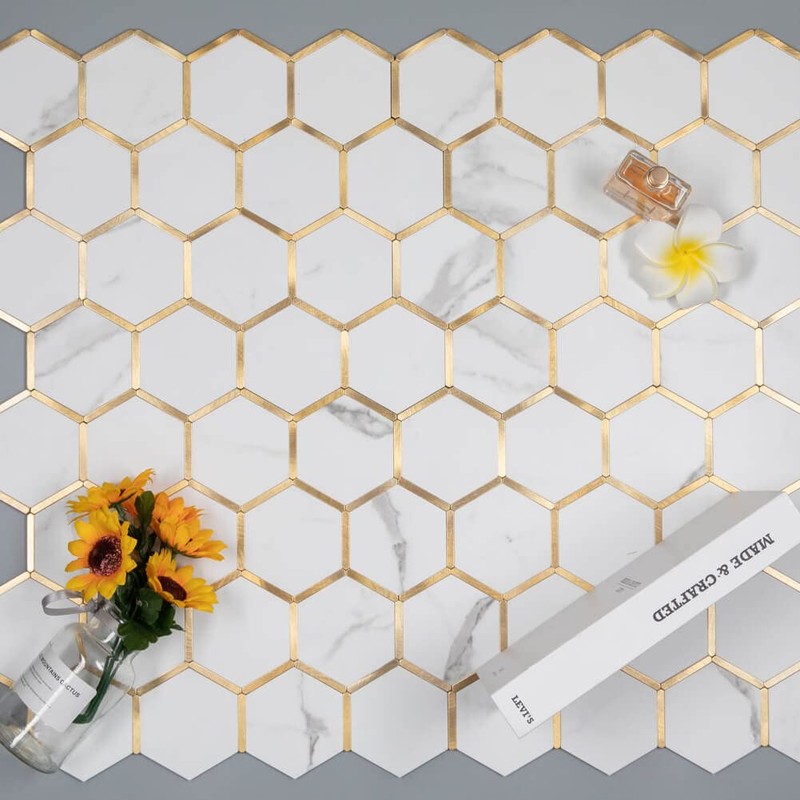 Diflart Peel and Stick Kitchen Backsplash Tiles Gold and White