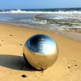 WHW Whole House Worlds Large Crosby Street Stainless Steel Gazing Ball for Homes and Gardens, 10.75 Inches Diameter, Mirror Globe