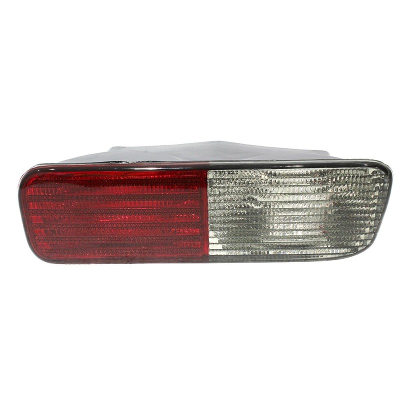 BRITPART RH/PASSENGER SIDE REAR BUMPER LIGHT COMPATIBLE WITH LAND ROVER