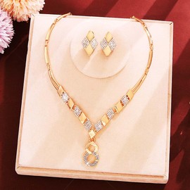 Ushiny Eternal Pendant Necklace and Earrings Jewellery Gold Rhombus Rhinestone Fashion Jewellery Set for Women