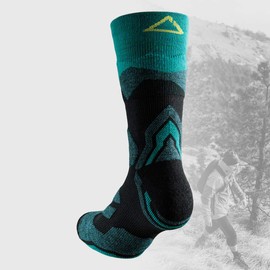 DOGMA Mountain Lion - warm, quick-drying merino hiking socks for men and women, breathable trekking socks, calf-length functional socks, outdoor hiking socks (teal, 45-47), teal