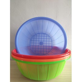 4 Pcs Large Plastic Wash Basket Round Perforated Colander Wash Vegetables and Fruits Drain Cooked Pasta Kitchen Essentials Food Strainer Basket Strainer Kitchen Blue Green Red Orange color