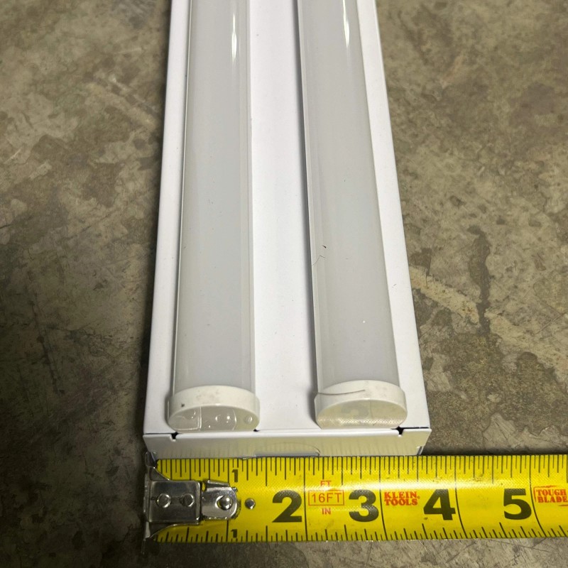 METALUX Led Strip Light 8 ft Double Lens White 8ST2L8040R