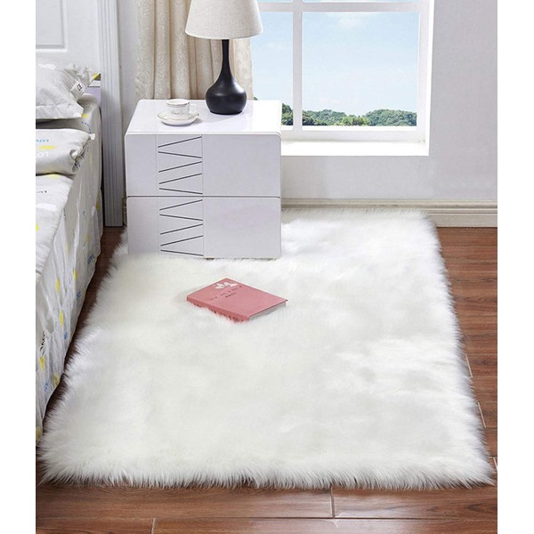 HARESLE Faux Fur Fluffy Rug Faux Sheepskin Rugs White Floor