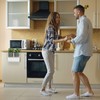 Relaxdays Einhängekorb mit Küchenrollenhalter, Aufbewahrung, Küche & Badezimmer, Drahtkorb HBT: