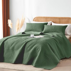 OARAGE Twin Quilt Bedding Set Soft Lightweight Olive Green Bedspread with Leaf Pattern Ultrasonic Microfiber Bed Coverlet for All Season (1 Quilt,1 Sham)