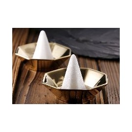 Duchess Invite Gold Eight Corners onto Salt for Gold Is Salt PORNOGRAPHER, Duchess of Gold Is Salt Dish Set 2 Pieces with Cup